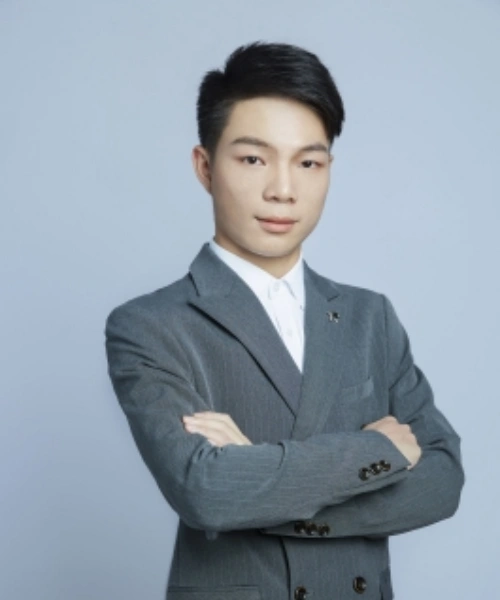 Lin Wei, a procurement manager at a Guangzhou trading company, is a satisfied Firstmold client.
