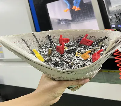High-volume aerospace injection molding degating process