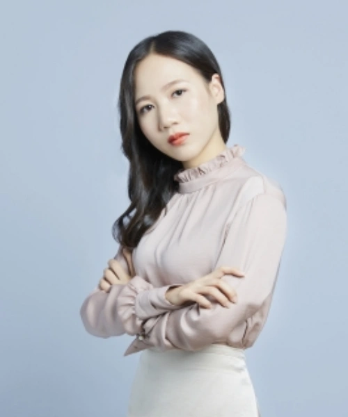 Zhang Lei from a leading auto repair company relies on Firstmold's precision components.